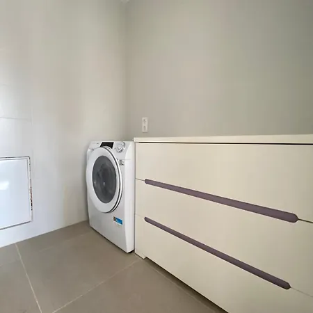 A Estrenar En Cofradia Deluxe アパート フォス