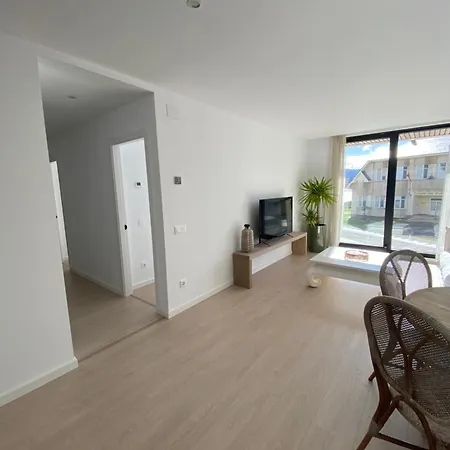 A Estrenar En Cofradia Deluxe フォス